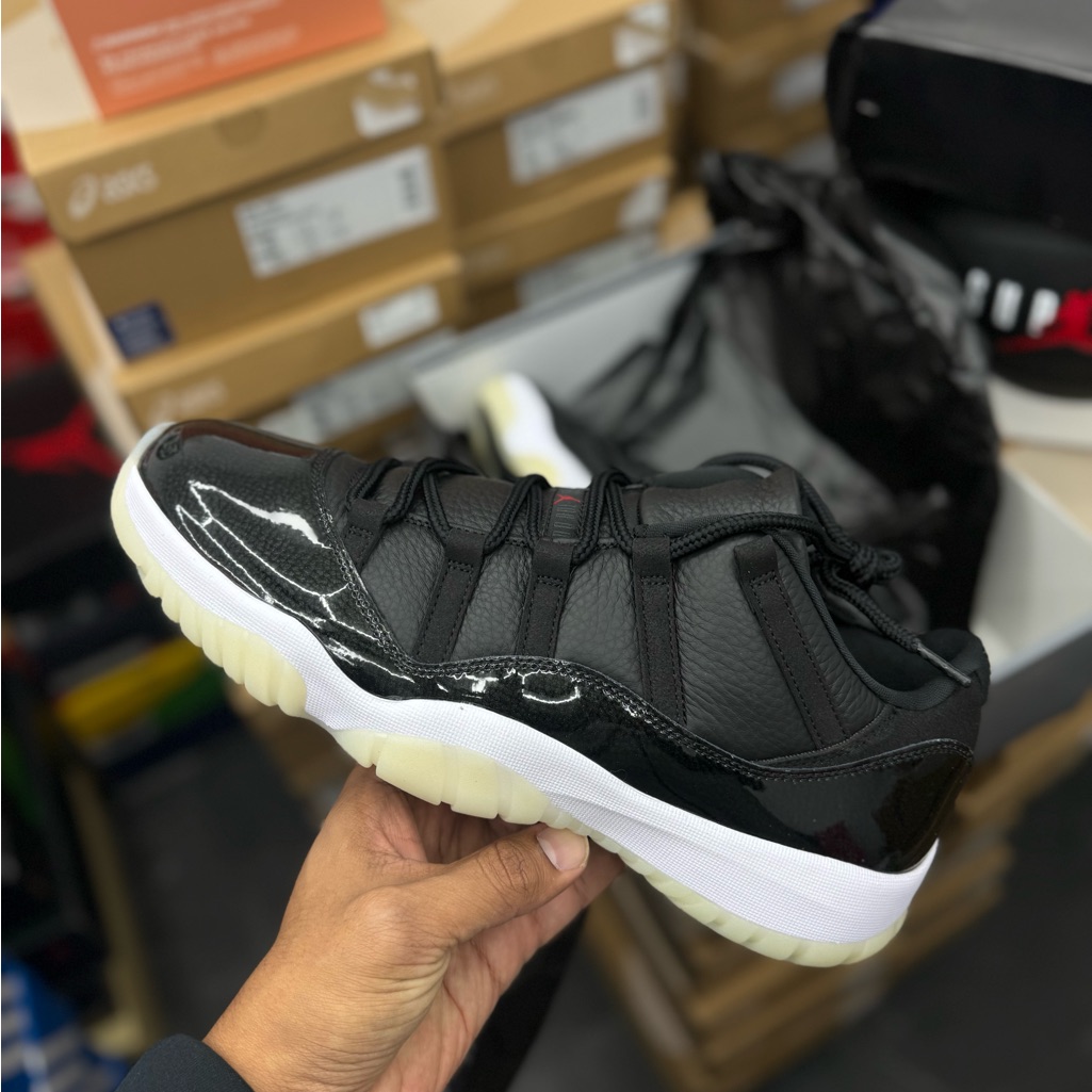 Jordan 11 Retro Low 7210 Mens Size 13  Brand New